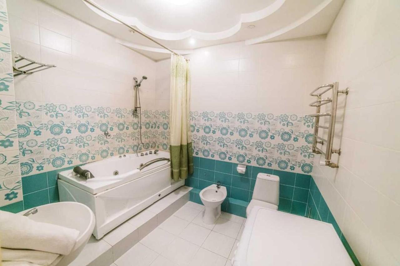 Manica Mega Towers Apartment Almaty Luaran gambar