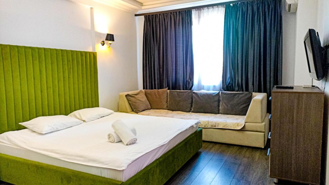 Manica Mega Towers Apartment Almaty Luaran gambar