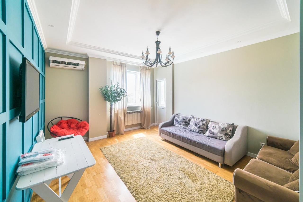 Manica Mega Towers Apartment Almaty Luaran gambar